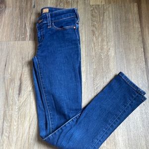 🔵Women’s Pilcro jeans size 25